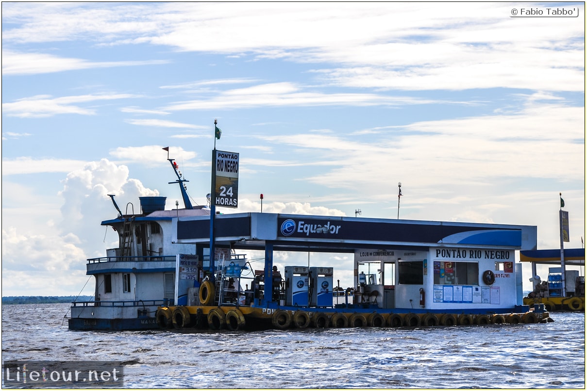 Fabio's LifeTour - Brazil (2015 April-June and October) - Manaus - Amazon Jungle - Fuel stations on the Amazon river - 11697