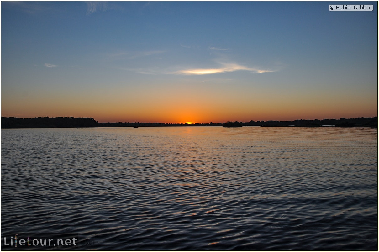 Fabio's LifeTour - Brazil (2015 April-June and October) - Manaus - Amazon Jungle - Sunrise on the Amazon - 10184