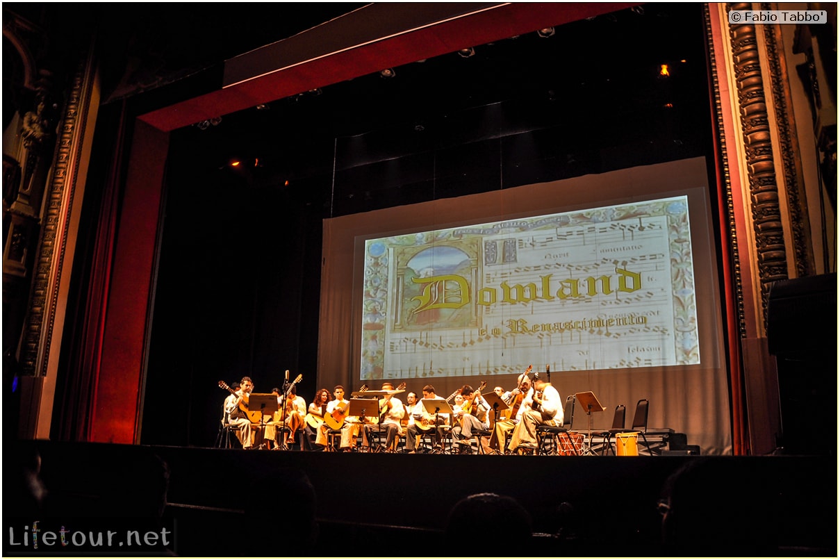 Fabio's LifeTour - Brazil (2015 April-June and October) - Manaus - City - Teatro Amazonas - Medieval music show - 3093