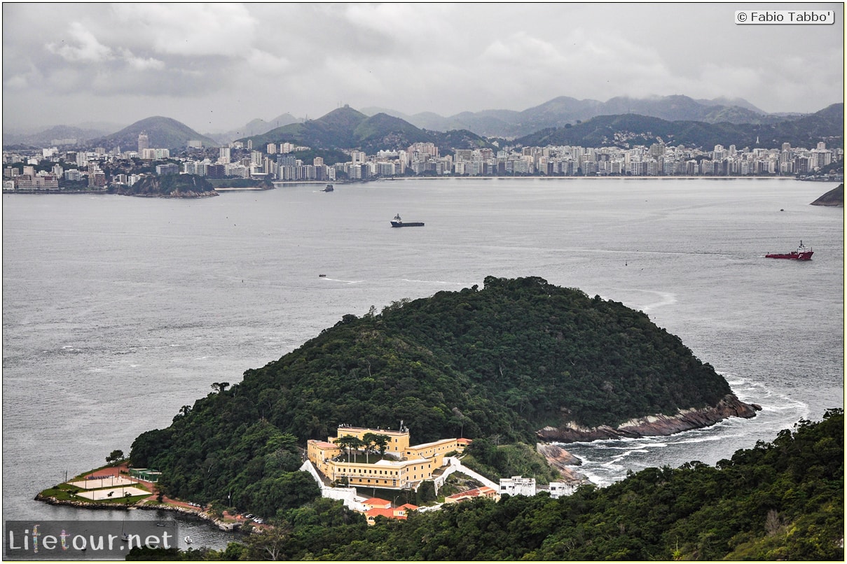 Rio De Janeiro - Trilha Do P¦o De Açúcar - 2- panoramic views on first station - 858