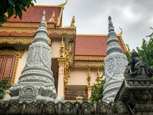 Fabio_s-LifeTour---Cambodia-(2017-July-August)---Phnom-Penh---Independence-Square-area---Wat-Langka---18250-cover