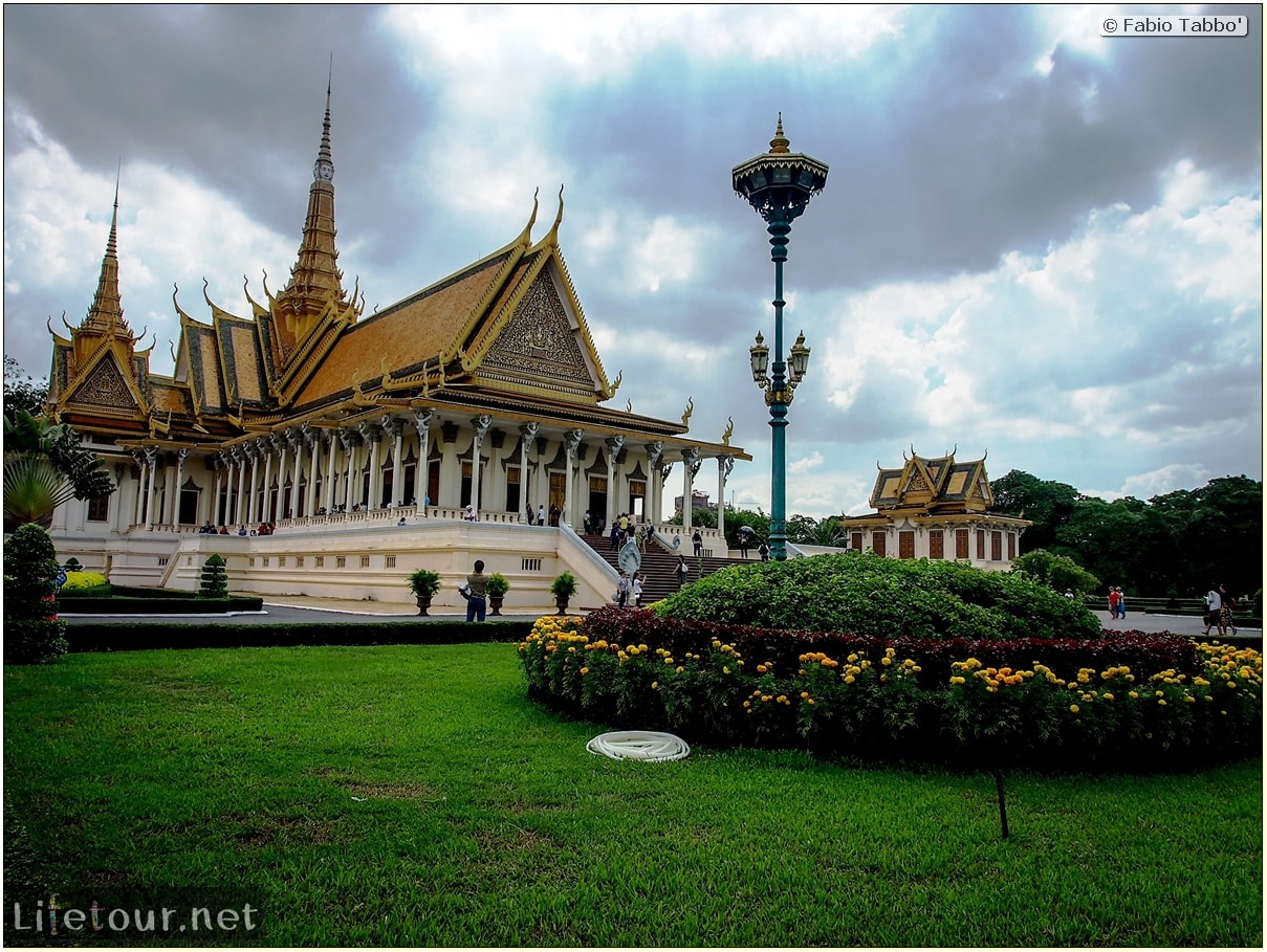 Fabio_s-LifeTour---Cambodia-(2017-July-August)---Phnom-Penh---Royal-Palace---Interior---20062