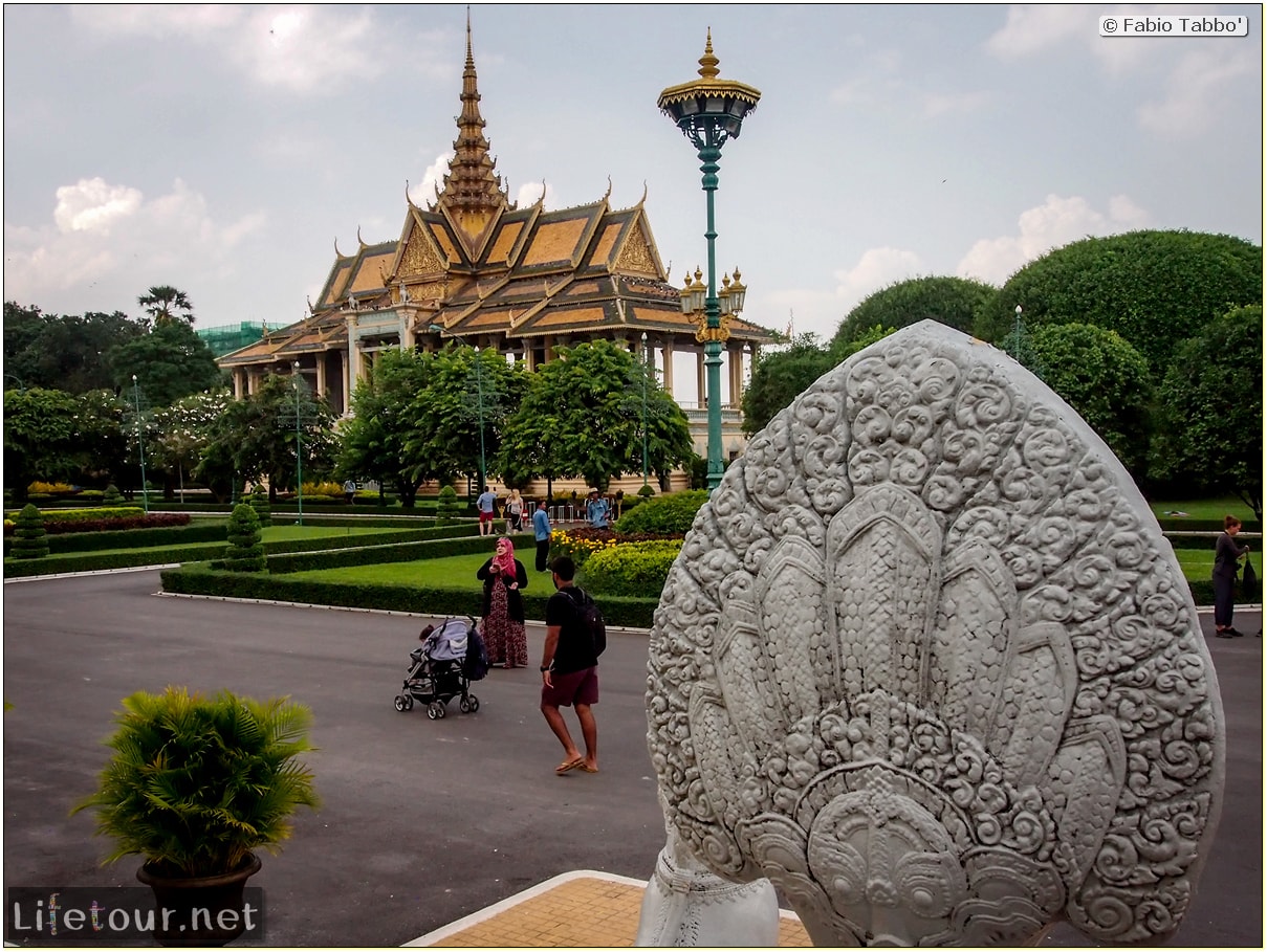 Fabio_s-LifeTour---Cambodia-(2017-July-August)---Phnom-Penh---Royal-Palace---Interior---20077