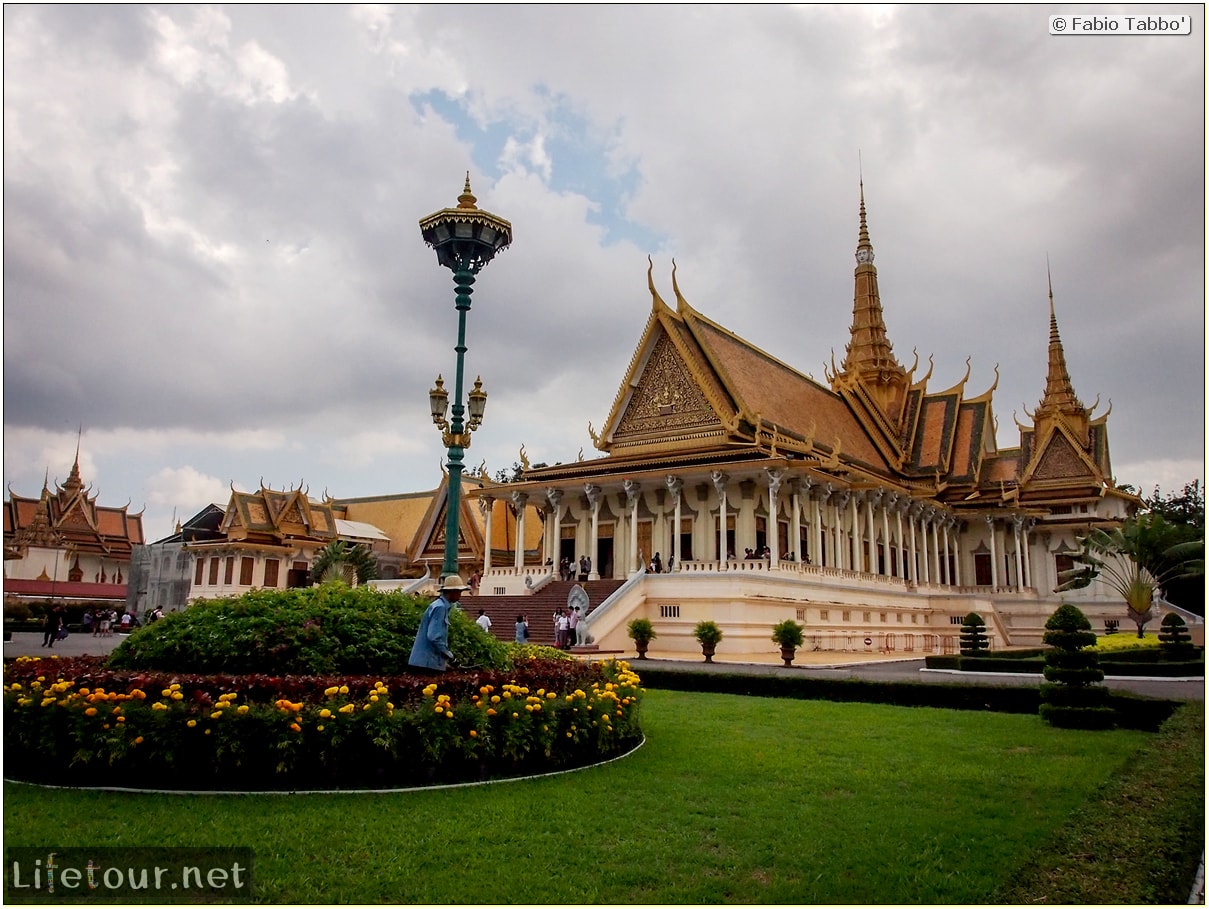 Fabio_s-LifeTour---Cambodia-(2017-July-August)---Phnom-Penh---Royal-Palace---Interior---20083