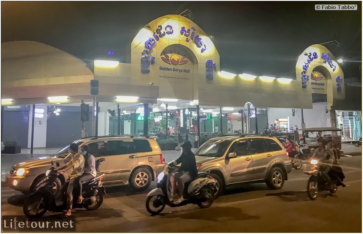 Fabio_s-LifeTour---Cambodia-(2017-July-August)---Phnom-Penh---Shops---Golden-Soriya-Mall---18318-cover