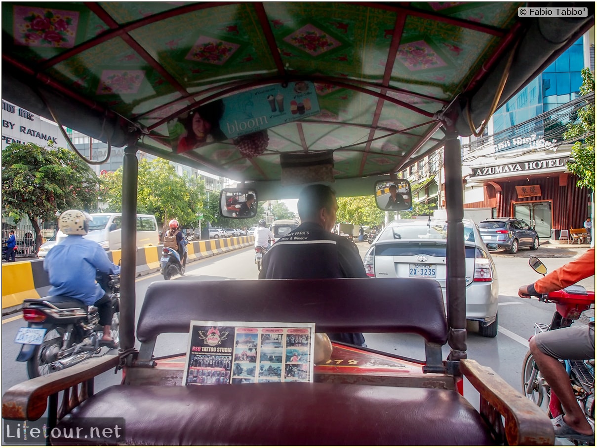 Fabio_s-LifeTour---Cambodia-(2017-July-August)---Phnom-Penh---Tuk-tuk-drivers---20180