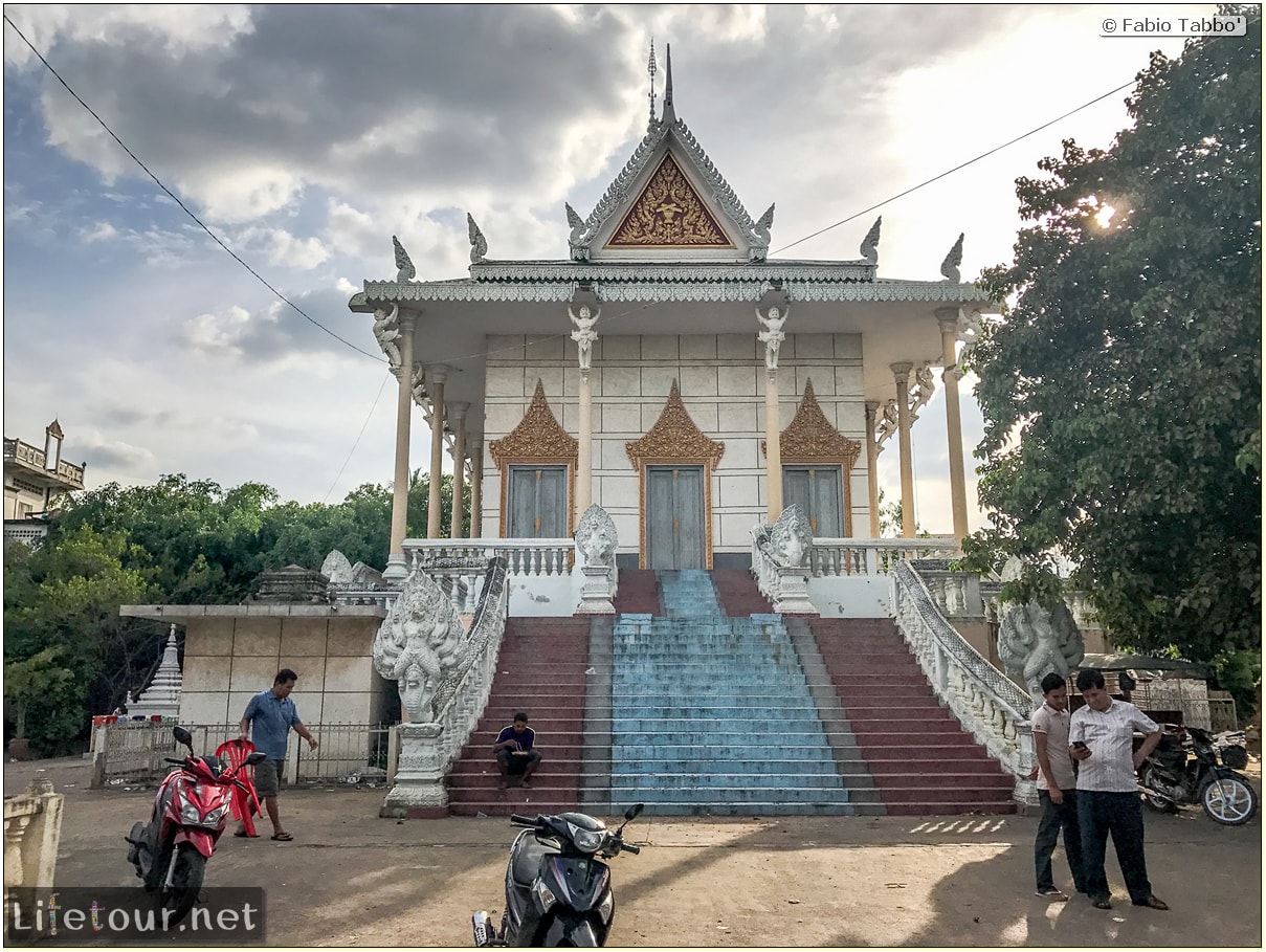 Fabio_s-LifeTour---Cambodia-(2017-July-August)---Phnom-Penh---Wat-Koh---18302