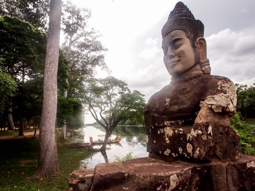 Fabio_s-LifeTour---Cambodia-(2017-July-August)---Siem-Reap-(Angkor)---Angkor-temples---Angkor-Thom-south-gate-bridge---20284-cover