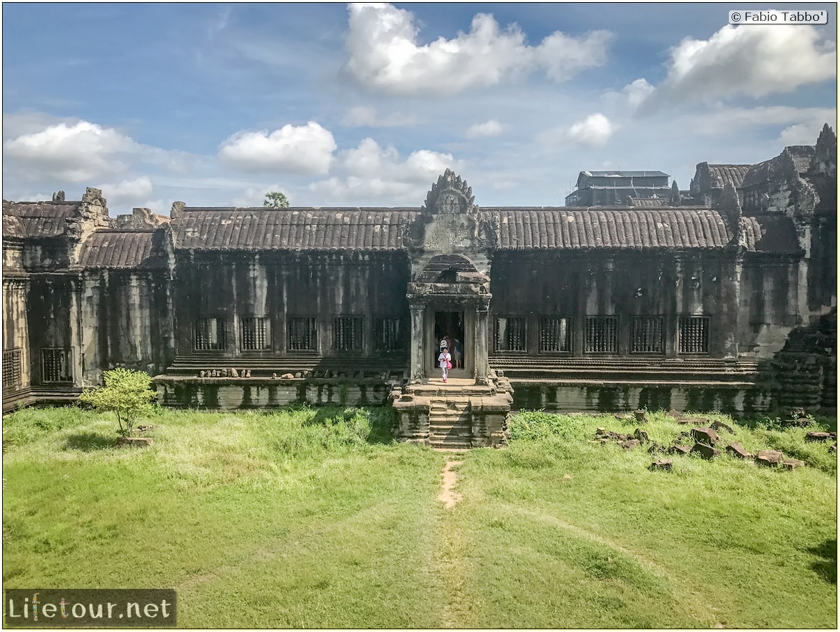 Fabio_s-LifeTour---Cambodia-(2017-July-August)---Siem-Reap-(Angkor)---Angkor-temples---Angkor-Wat---Other-pictures-Angkor-Wat---18544