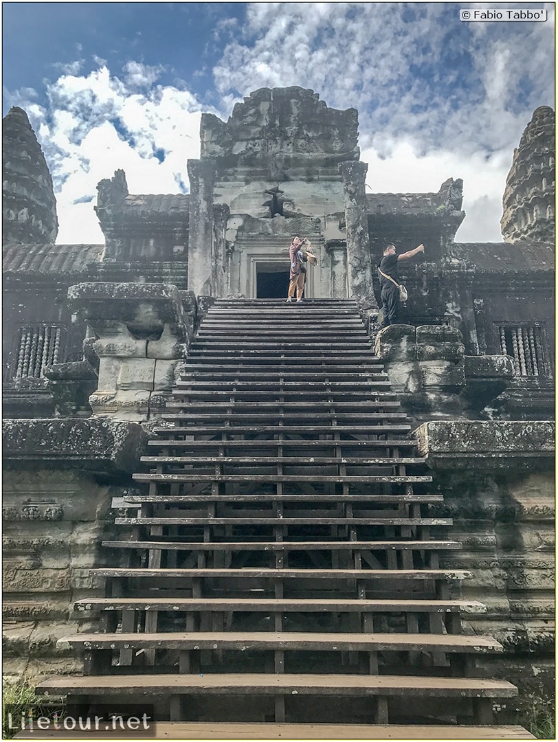 Fabio_s-LifeTour---Cambodia-(2017-July-August)---Siem-Reap-(Angkor)---Angkor-temples---Angkor-Wat---Other-pictures-Angkor-Wat---18555-cover