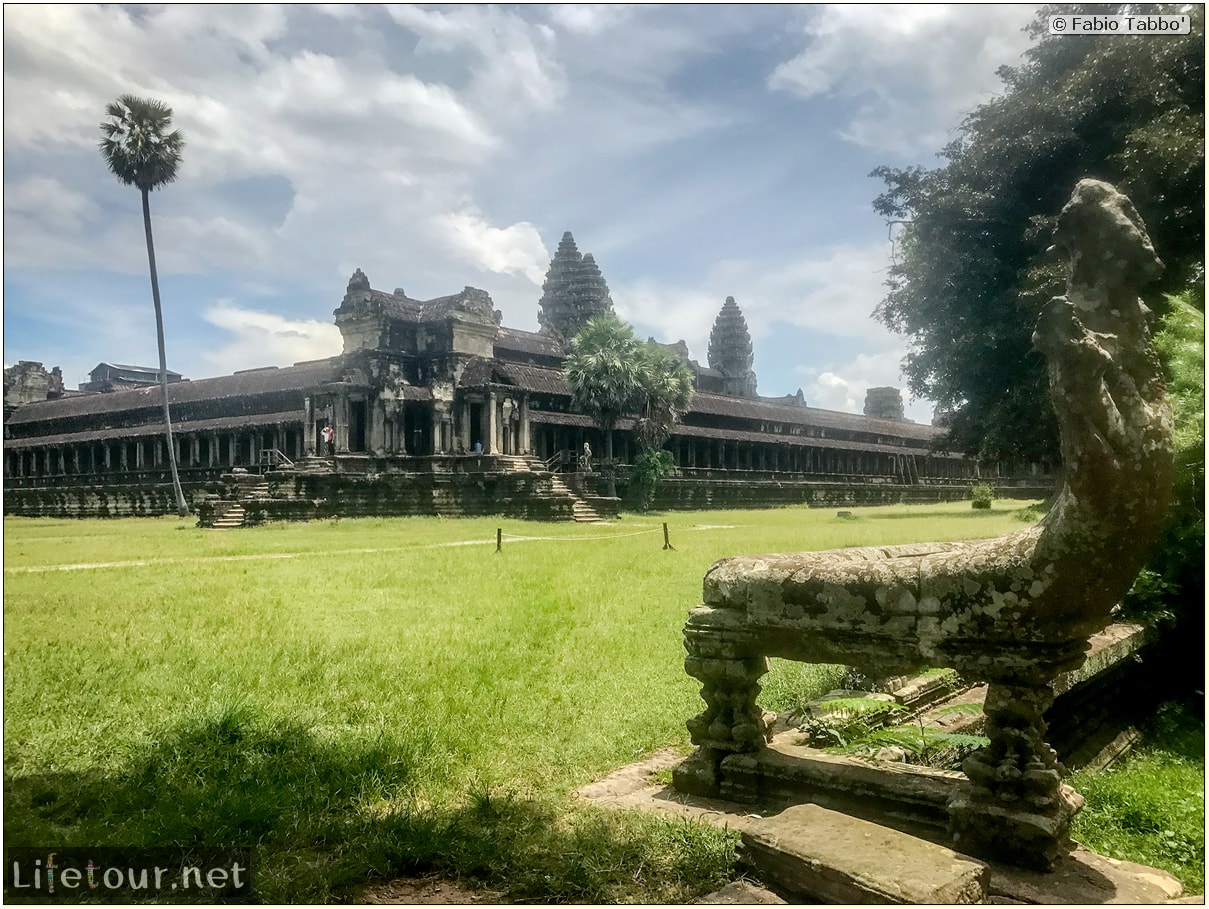 Fabio_s-LifeTour---Cambodia-(2017-July-August)---Siem-Reap-(Angkor)---Angkor-temples---Angkor-Wat---Other-pictures-Angkor-Wat---18600