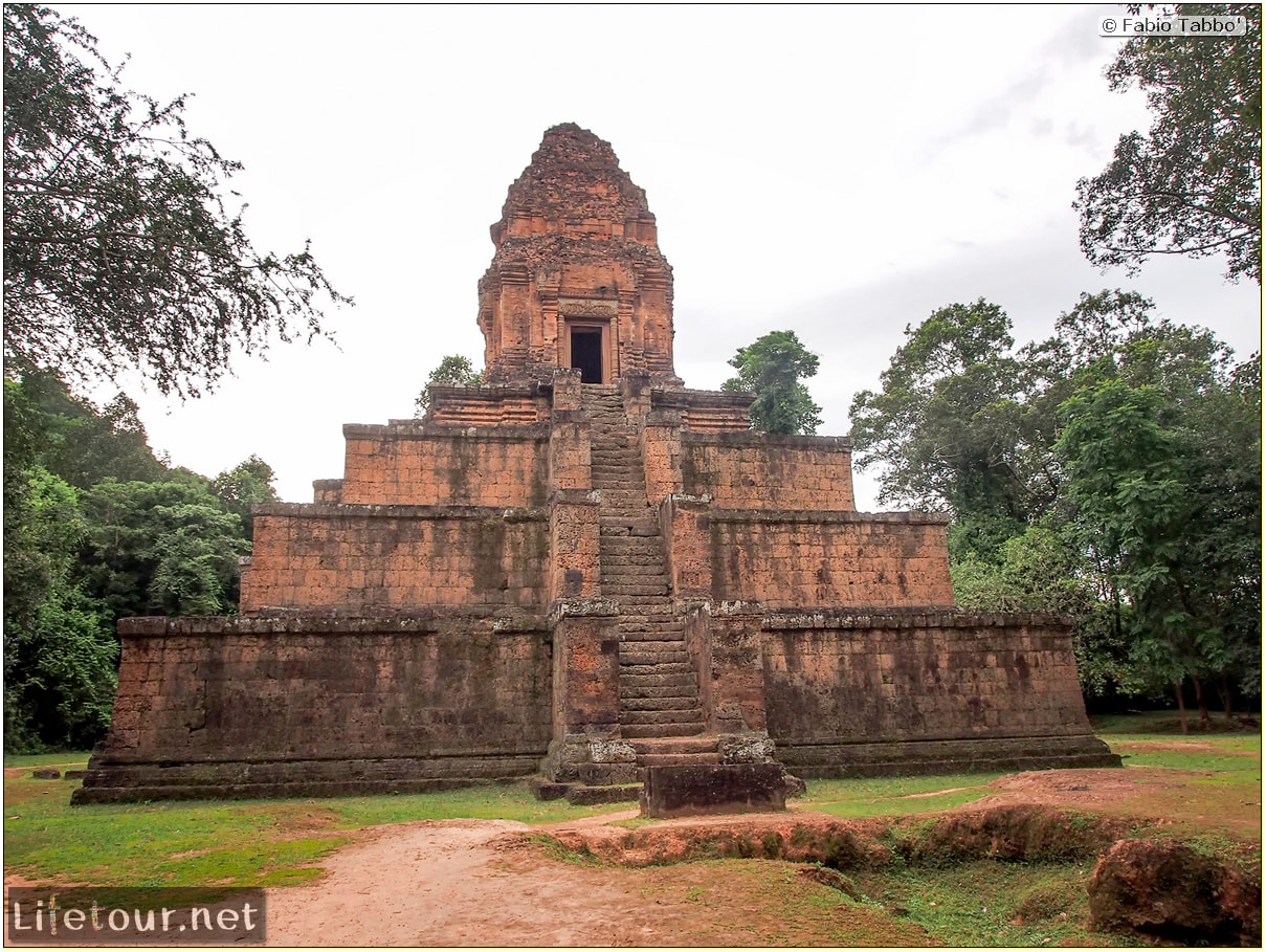 Fabio_s-LifeTour---Cambodia-(2017-July-August)---Siem-Reap-(Angkor)---Angkor-temples---Baksei-Chamkrong-temple---20292