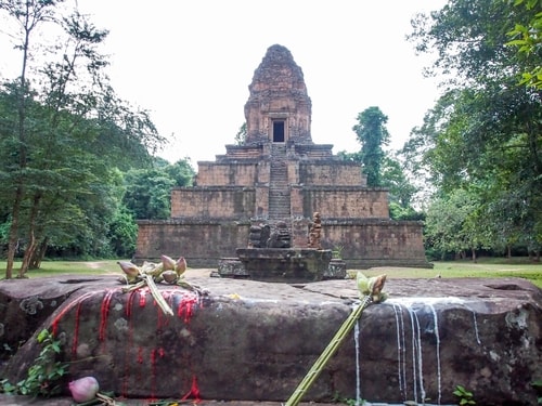 Fabio_s-LifeTour---Cambodia-(2017-July-August)---Siem-Reap-(Angkor)---Angkor-temples---Baksei-Chamkrong-temple---20304-cover