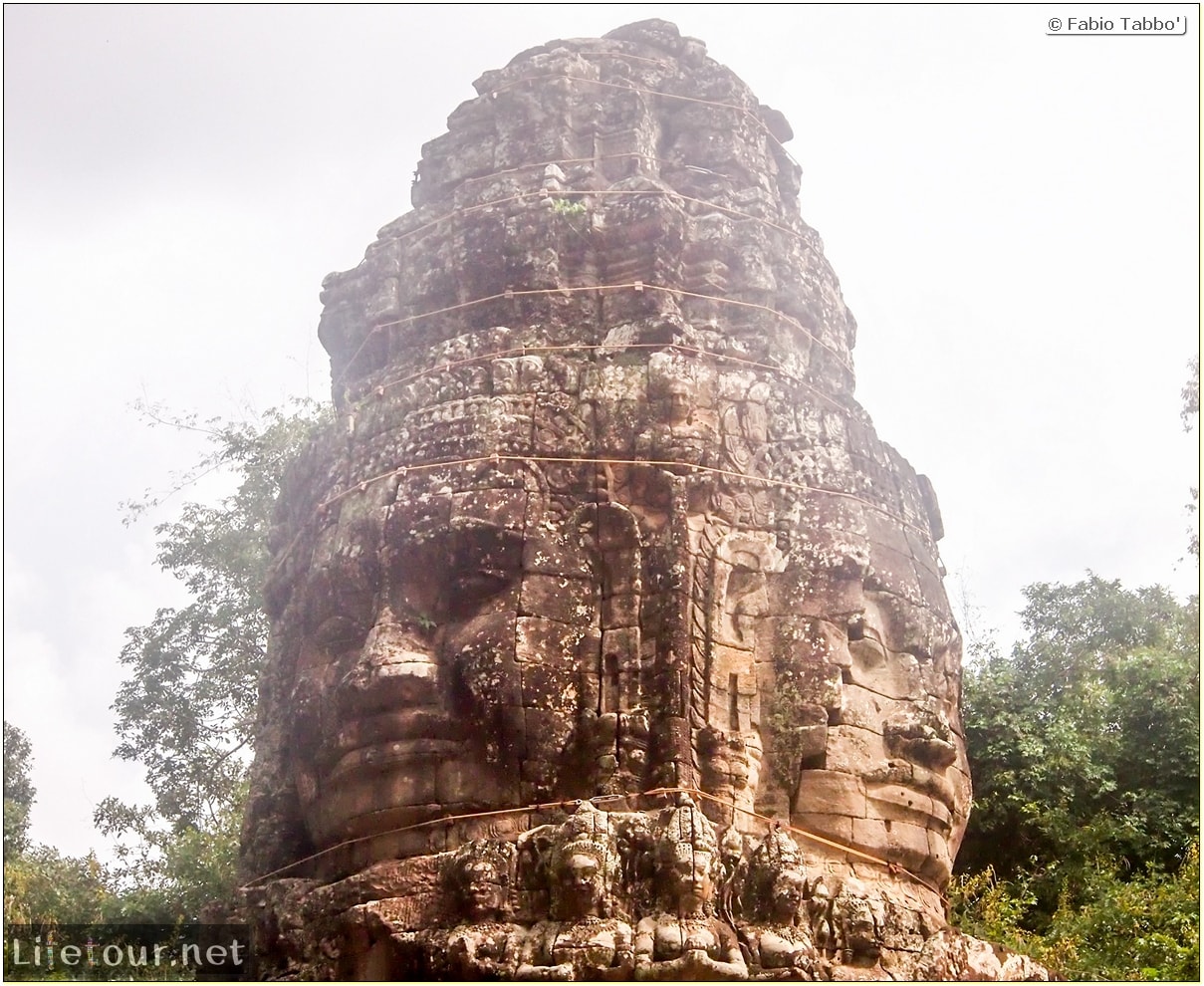 Fabio_s-LifeTour---Cambodia-(2017-July-August)---Siem-Reap-(Angkor)---Angkor-temples---Bayon-temple---20261