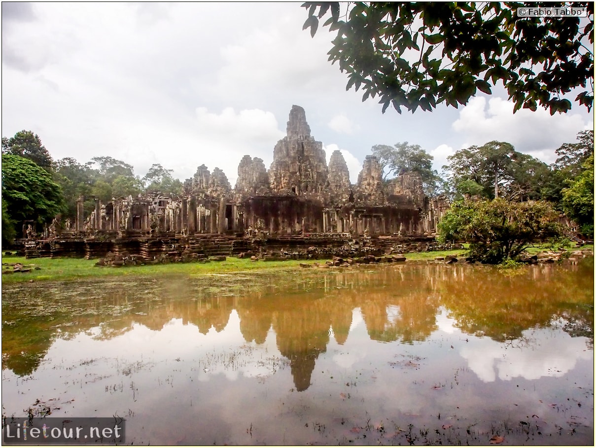 Fabio_s-LifeTour---Cambodia-(2017-July-August)---Siem-Reap-(Angkor)---Angkor-temples---Bayon-temple---20264