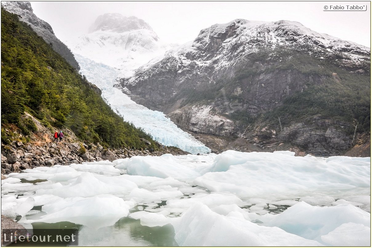 Fabio_s-LifeTour---Chile-(2015-September)---Park-O’higgins-–-glacier-Balmaceda---2--Trekking-to-glacier---5296