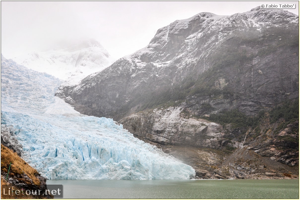 Fabio_s-LifeTour---Chile-(2015-September)---Park-O’higgins-–-glacier-Balmaceda---2--Trekking-to-glacier---7708