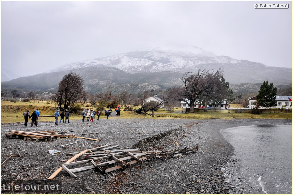 Fabio_s-LifeTour---Chile-(2015-September)---Park-O’higgins-–-glacier-Balmaceda---3--Refuge---8765