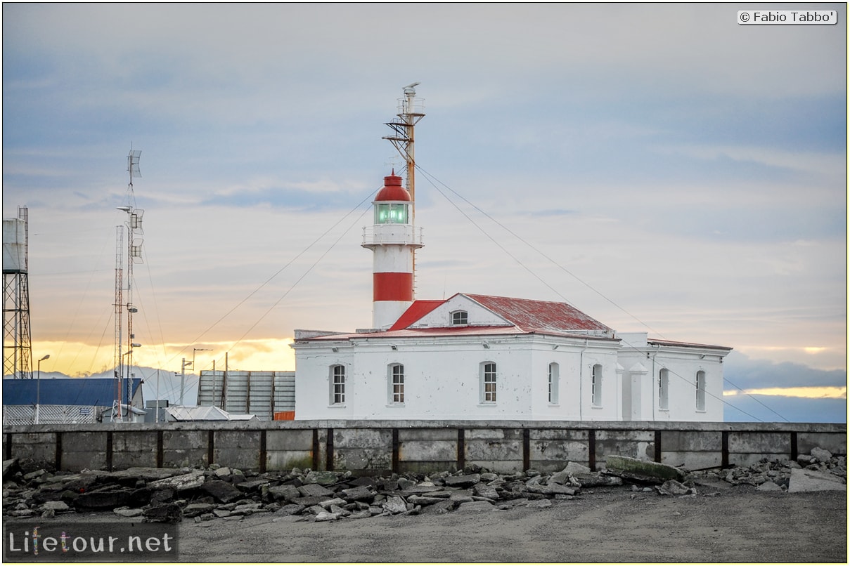 Fabio_s-LifeTour---Chile-(2015-September)---Porvenir---Tierra-del-Fuego---Magellan-Strait---2--Punta-Delgada-Lighthouse---11536