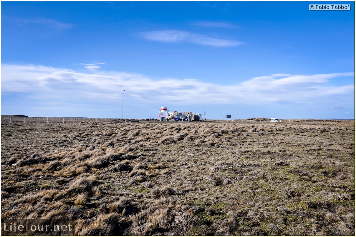 Fabio_s-LifeTour---Chile-(2015-September)---Porvenir---Tierra-del-Fuego---Parque-Penguinos-Rey---1--The-scientific-base---11266