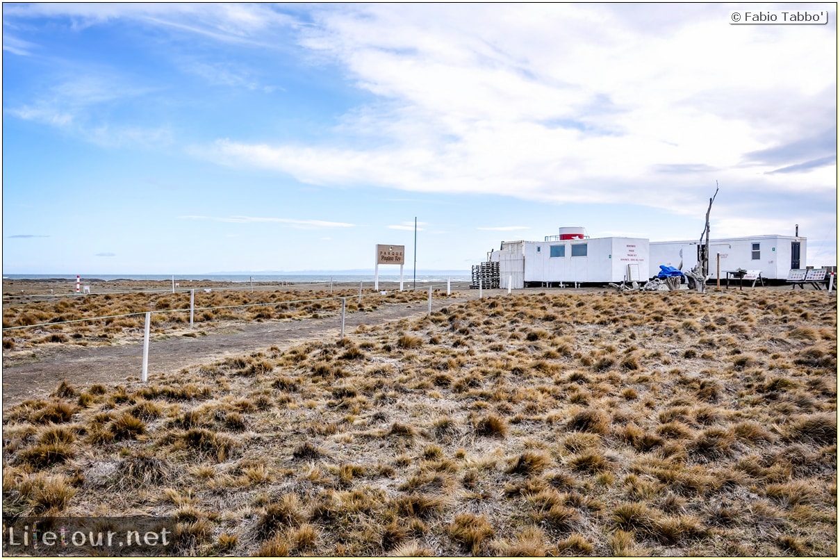 Fabio_s-LifeTour---Chile-(2015-September)---Porvenir---Tierra-del-Fuego---Parque-Penguinos-Rey---1--The-scientific-base---8109