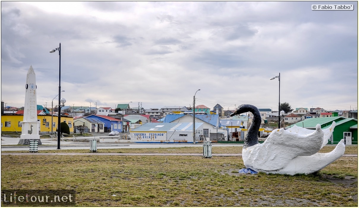 Fabio_s-LifeTour---Chile-(2015-September)---Porvenir---Tierra-del-Fuego---Porvenir-city---Parque-Croata---7180 cover