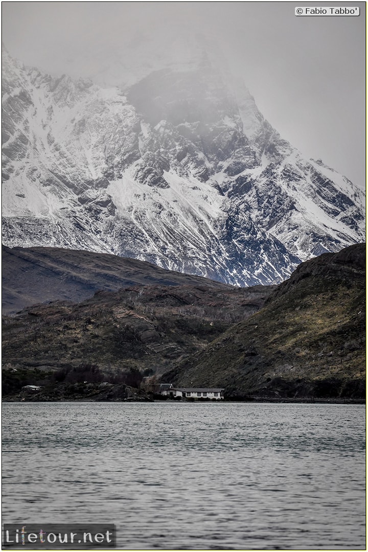 Fabio_s-LifeTour---Chile-(2015-September)---Torres-del-Paine---Serrano-river-tourist-village---12196