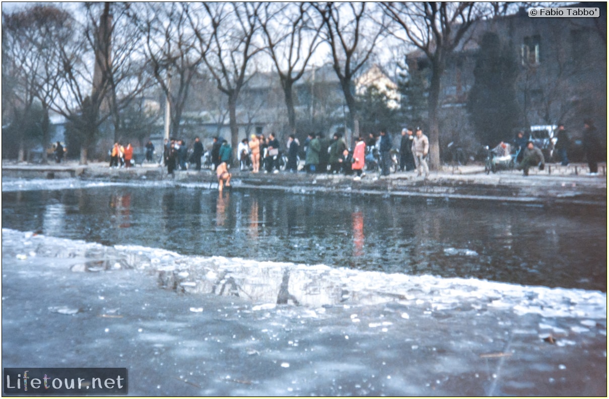 Beijing (1993-1997 and 2014) - Tourism - Behai Park - skating and swimming in frozen lake (1994) - 2 COVER