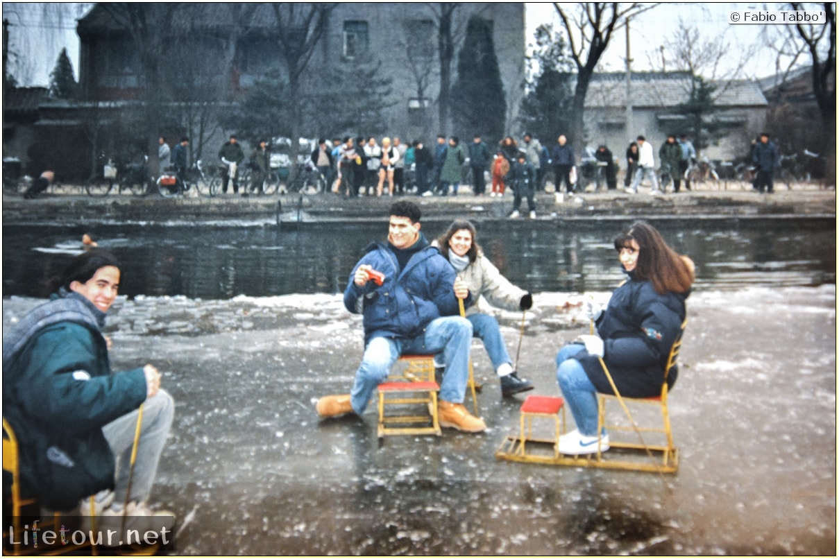 Beijing (1993-1997 and 2014) - Tourism - Behai Park - skating and swimming in frozen lake (1994) - 242