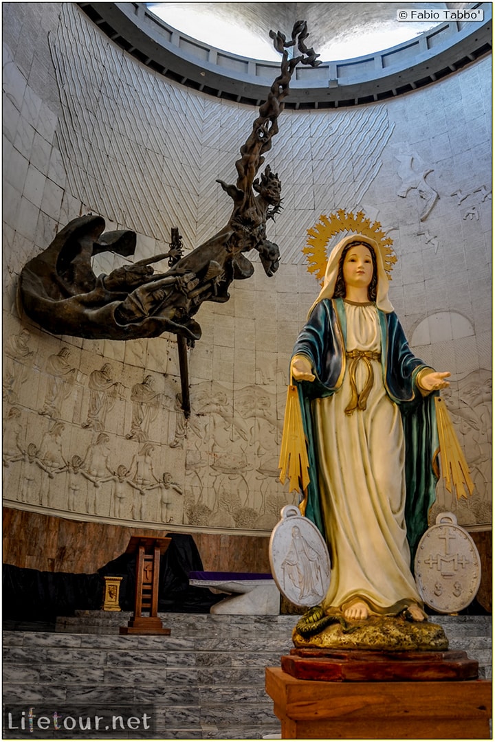 Fabio_s-LifeTour---Colombia-(2015-January-February)---Barranquilla---Maria-Reina-Metropolitan-Cathedral---2283