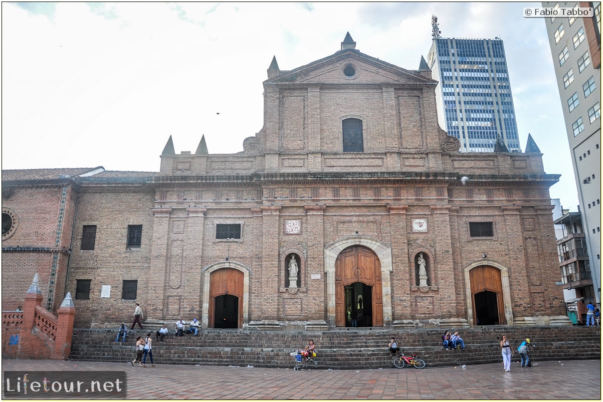 Fabio_s-LifeTour---Colombia-(2015-January-February)---Cali---Iglesia-de-San-Francisco---2559 COVER