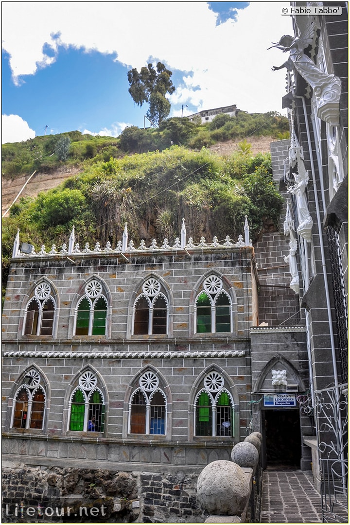 Fabio_s-LifeTour---Colombia-(2015-January-February)---Ipiales---Las-Lajas-sanctuary---Outside-views---4778