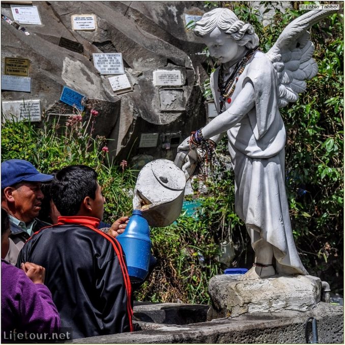 Fabio_s-LifeTour---Colombia-(2015-January-February)---Ipiales---Las-Lajas-sanctuary---Outside-views---5892