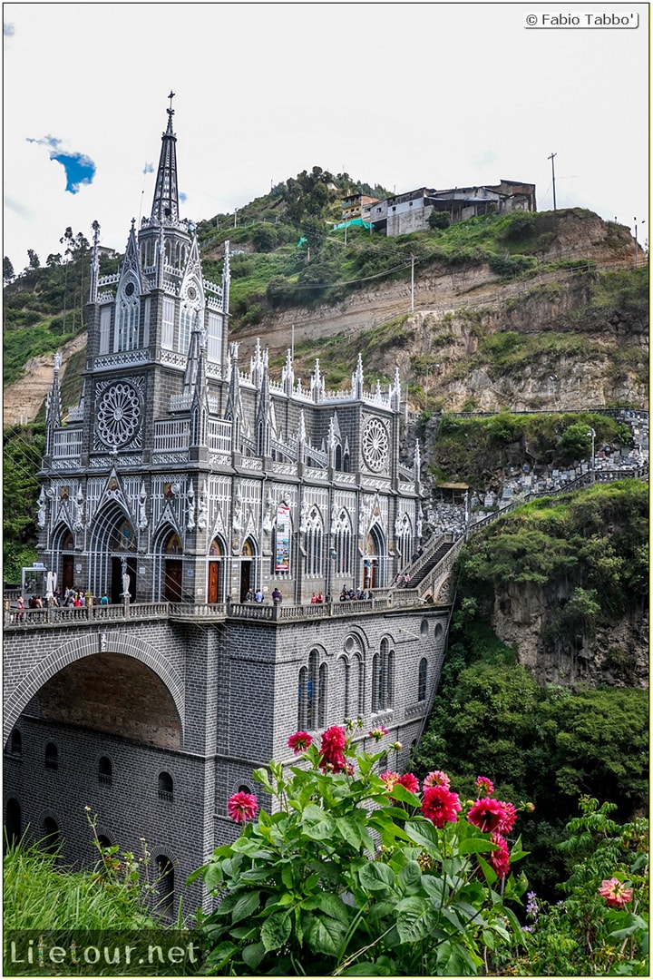 Fabio_s-LifeTour---Colombia-(2015-January-February)---Ipiales---Las-Lajas-sanctuary---Outside-views---6997