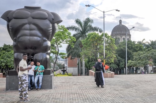 Fabio_s-LifeTour---Colombia-(2015-January-February)---Medellin---Candelaria---Botero-Plaza---4137 COVER