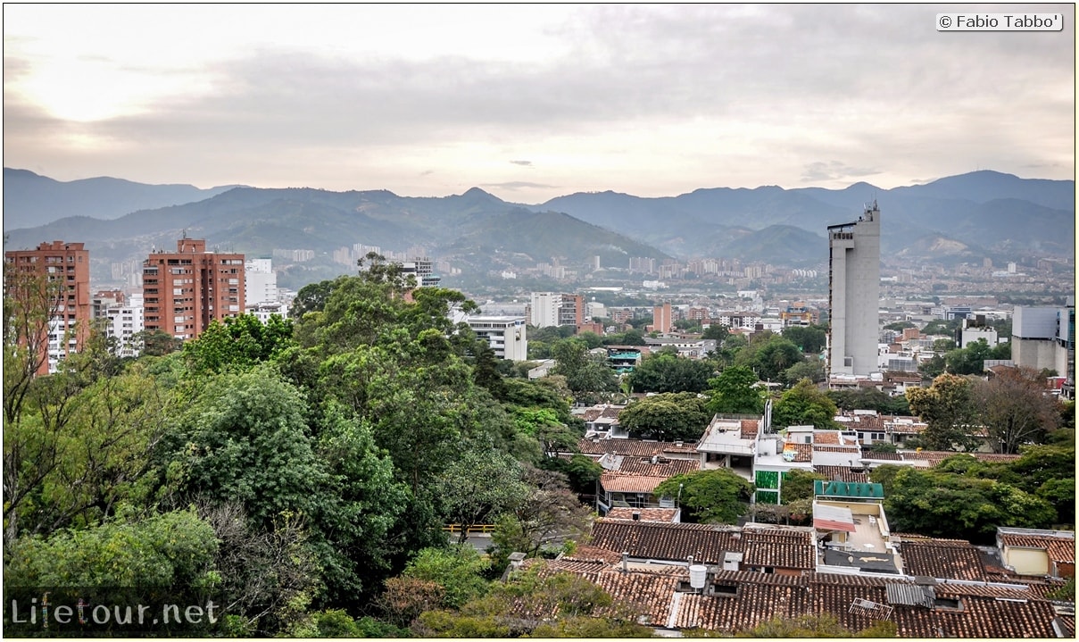 Fabio_s-LifeTour---Colombia-(2015-January-February)---Medellin---El-Poblado---3019