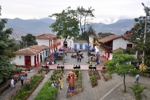 Fabio_s-LifeTour-Colombia-2015-January-February-Medellin-Pueblito-Paisa-617-COVER