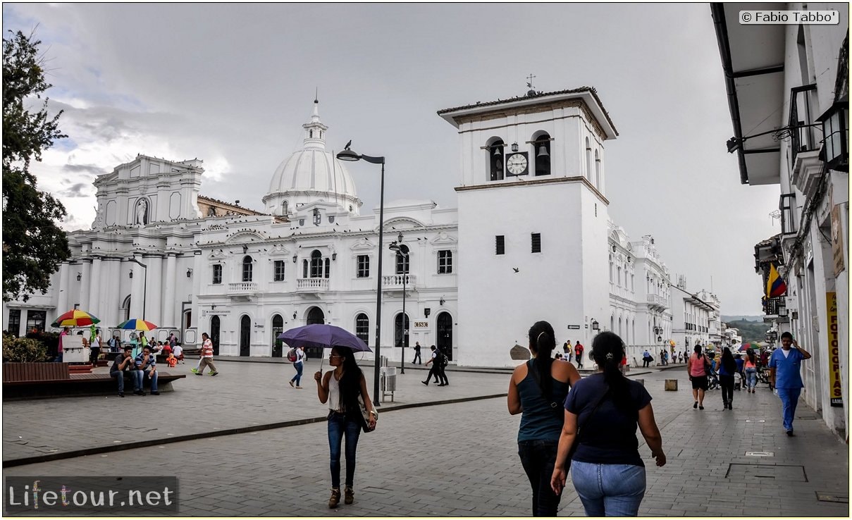 Fabio_s-LifeTour---Colombia-(2015-January-February)---Popayan---Caldas-Park---7994 COVER