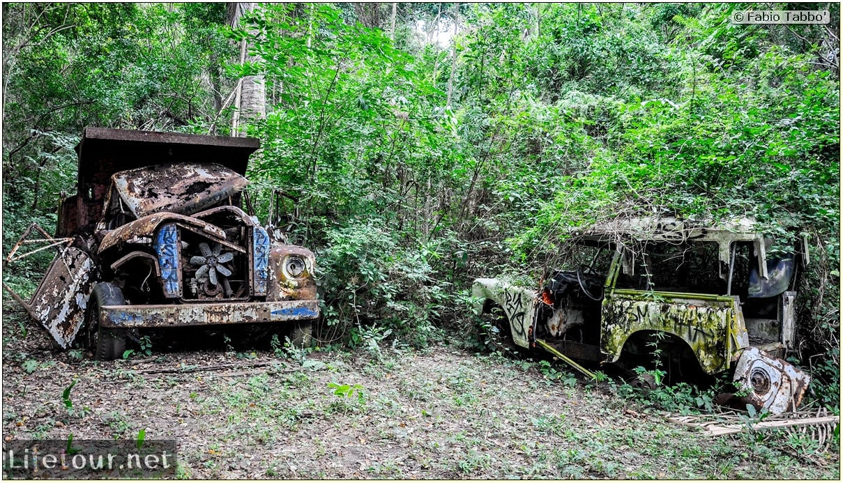 Fabio_s-LifeTour---Colombia-(2015-January-February)---Santa-Marta---Tayrona-park---Car-Cemetery---1817