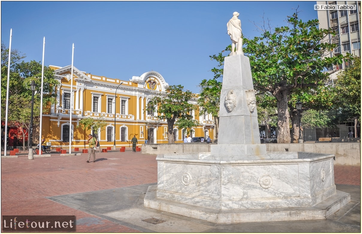 Fabio_s-LifeTour---Colombia-(2015-January-February)---Santa-Marta---city-center---Museo-del-oro-Tairona---5121 COVER