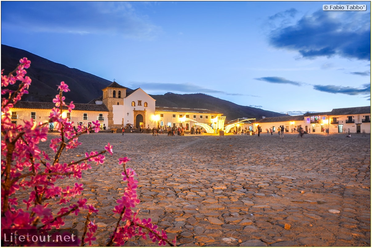 Fabio_s-LifeTour---Colombia-(2015-January-February)---Villa-de-Leyva---Plaza-Mayor---10932 COVER