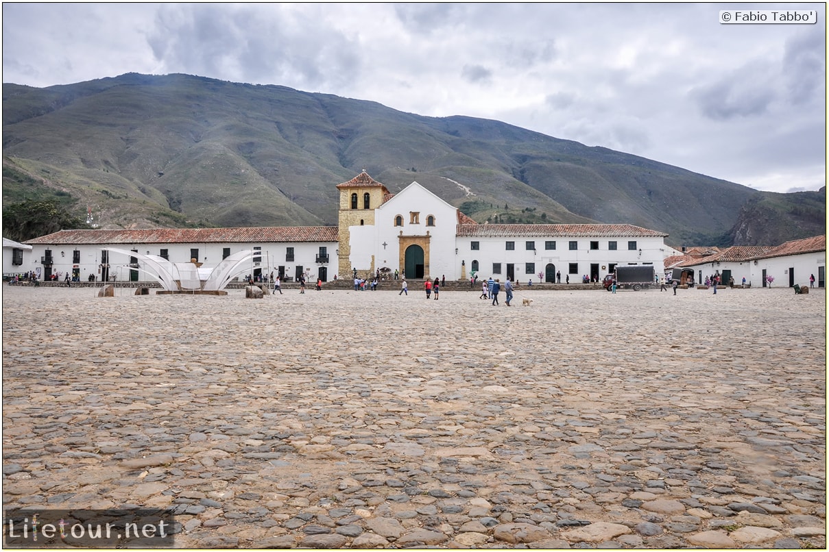 Fabio_s-LifeTour---Colombia-(2015-January-February)---Villa-de-Leyva---Plaza-Mayor---2161 COVER