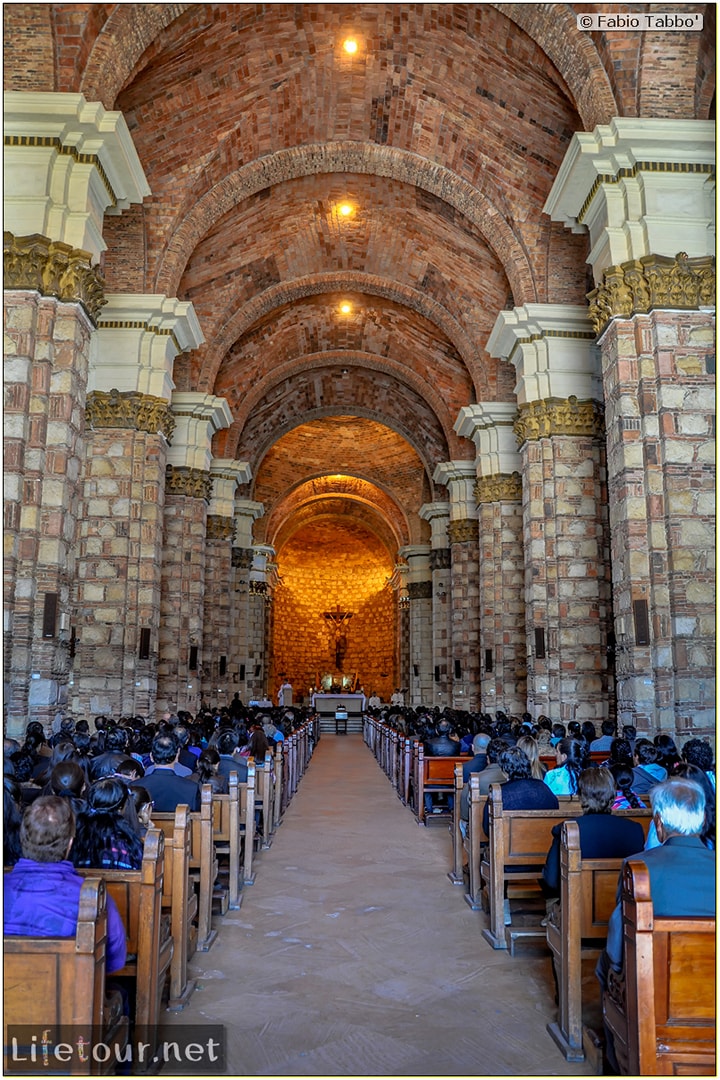 Fabio_s-LifeTour---Colombia-(2015-January-February)---Zipaquira_---Parque-Principal-_-Iglesia-Zipaquira---3890