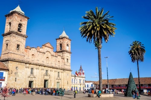 Fabio_s-LifeTour---Colombia-(2015-January-February)---Zipaquira_---Parque-Principal-_-Iglesia-Zipaquira---4476 COVER