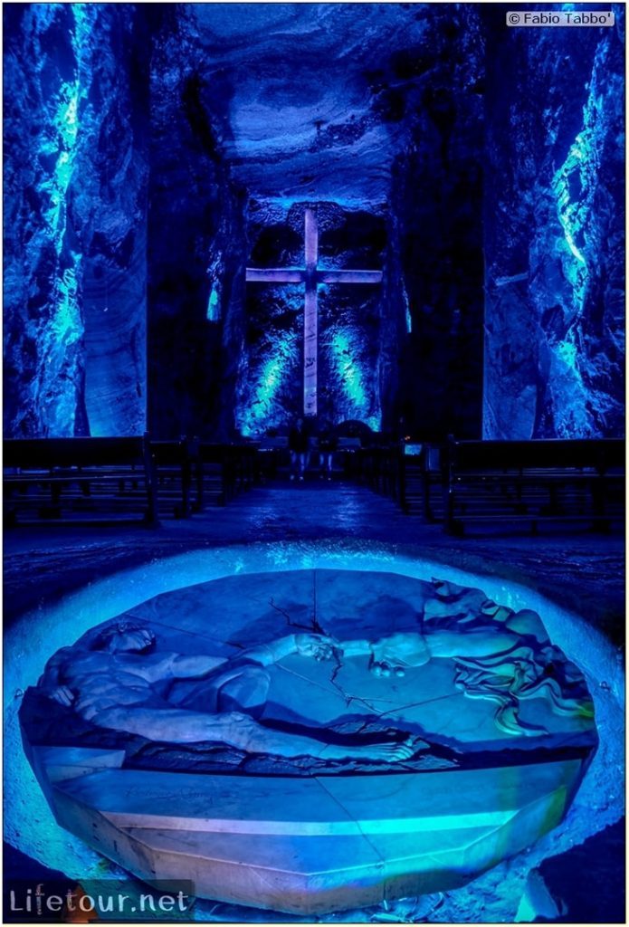 Zipaquira_---Salt-cathedral-(Catedral-de-Sal)---Underground-Cathedral-pictures---756 COVER