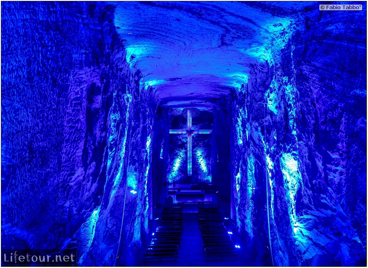 Zipaquira_---Salt-cathedral-(Catedral-de-Sal)---Underground-Cathedral-pictures---853 COVER