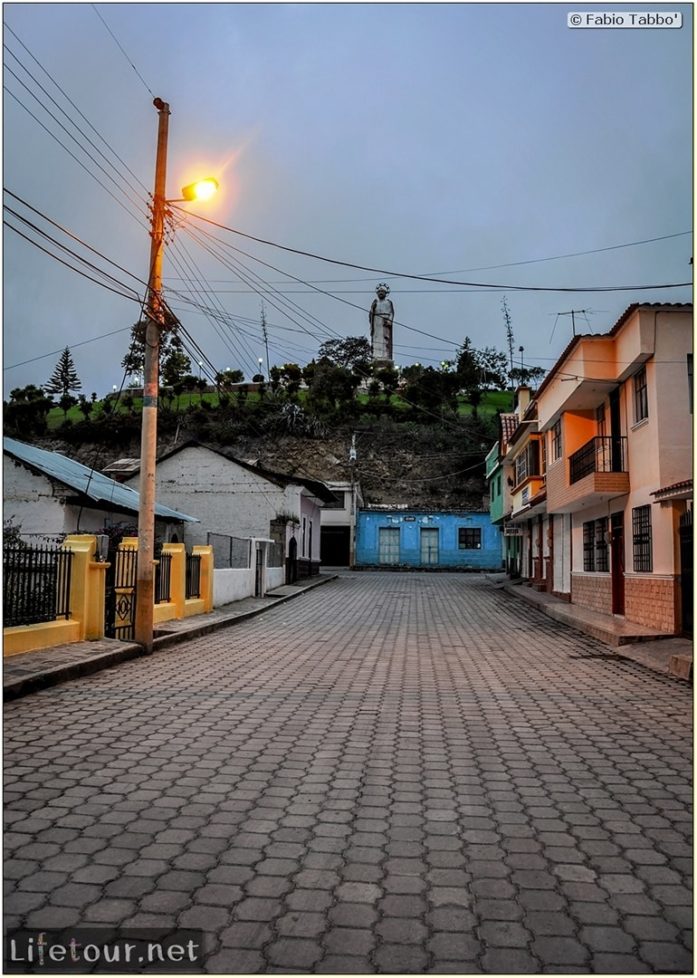 Fabio_s-LifeTour---Ecuador-(2015-February)---Alausi---San-Pedro-statue-and-mirador---12024