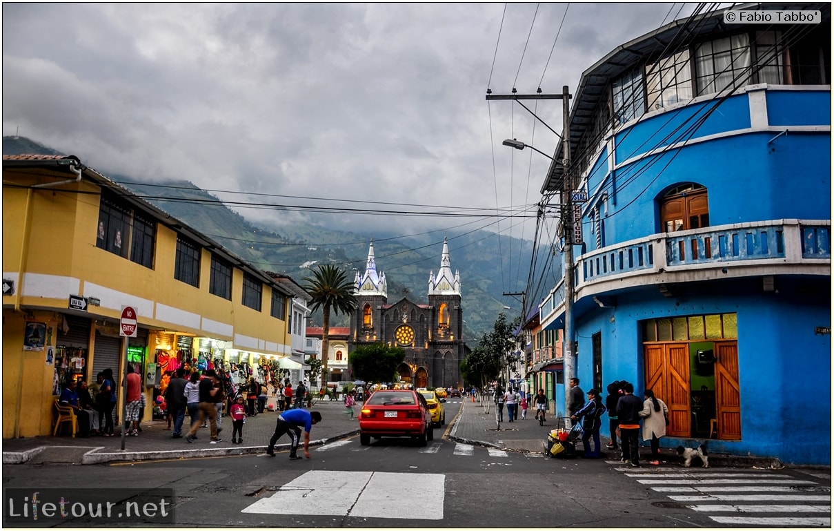 Fabio_s-LifeTour---Ecuador-(2015-February)---Banos---Basilica-Reina-del-Rosario-de-Agua-Santa---12410