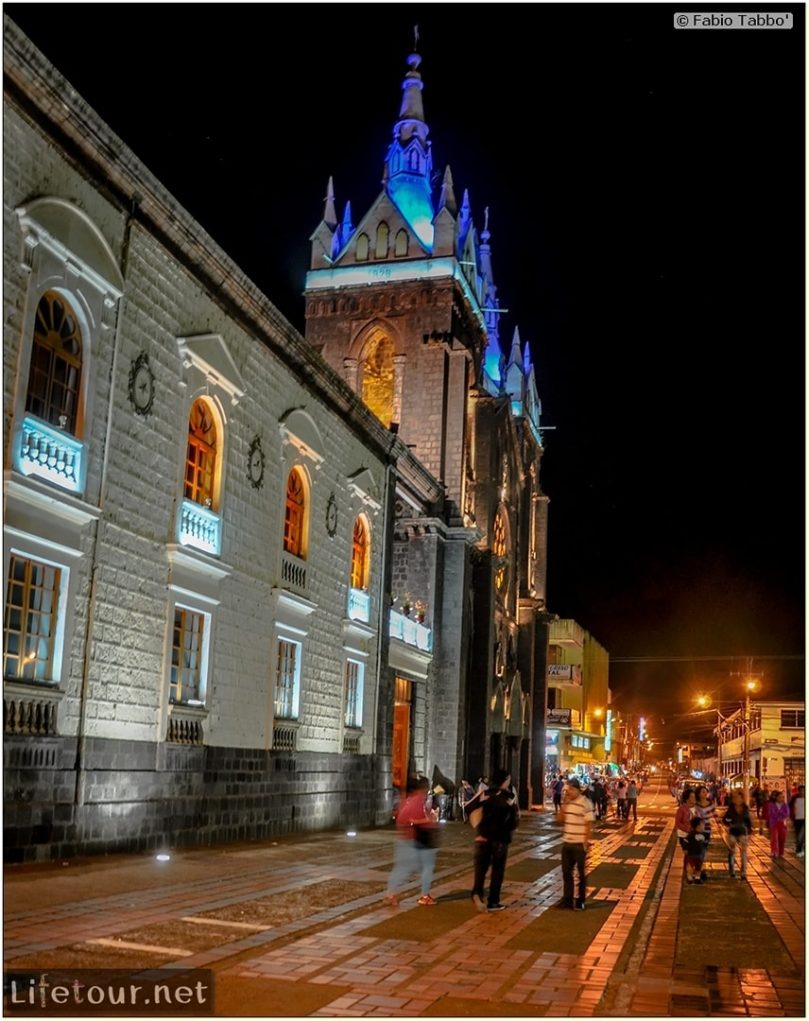 Fabio_s-LifeTour---Ecuador-(2015-February)---Banos---Basilica-Reina-del-Rosario-de-Agua-Santa---12435