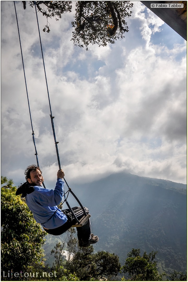 Fabio_s-LifeTour---Ecuador-(2015-February)---Banos---Casa-de-Arbol---11955